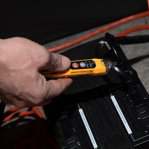 Miniatura 4 de Detector de Voltaje sin contacto de doble rango, de 12 - 1000 V CA con linterna.